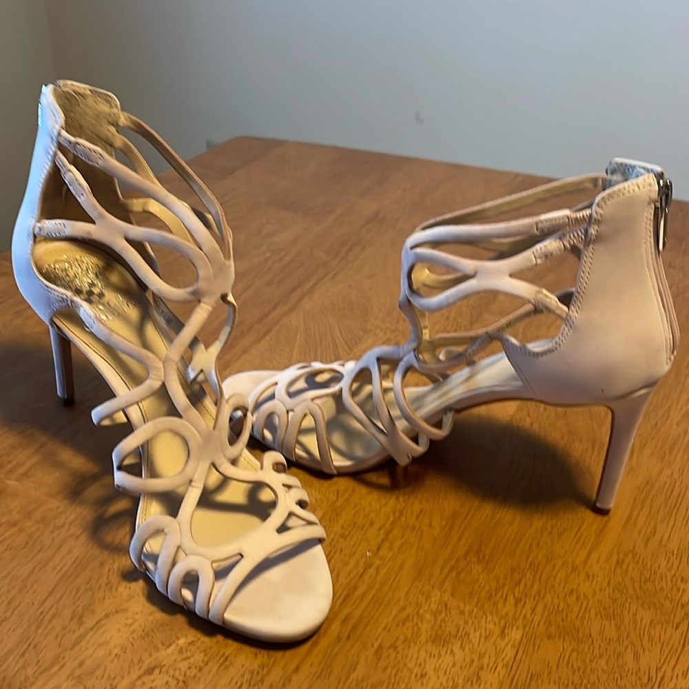 Vince Camuto Women’s pumps